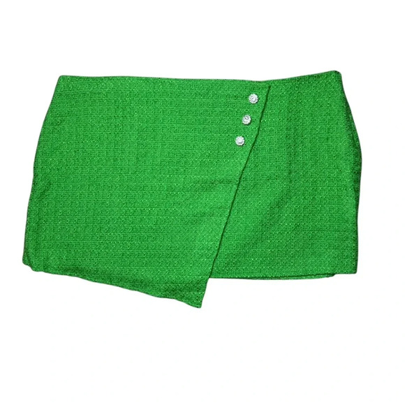 NWOT ASOS Design Green Asymmetrical Mini Skirt Diamanté Buttons Womens Size 24 - Picture 1 of 9